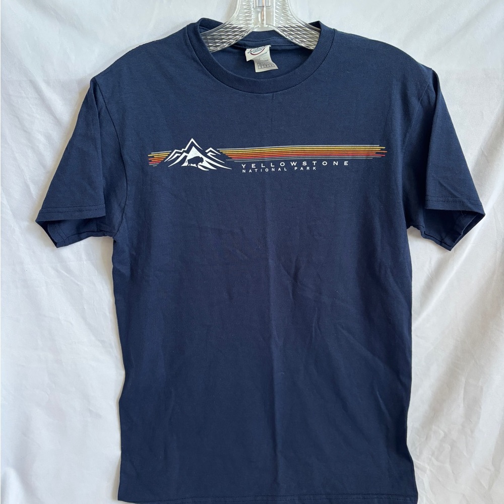Men’s S Yellowstone National Park Navy Blue T-Shirt 100% Preshrunk Cotton